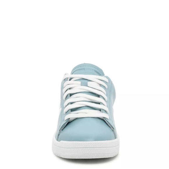 Alexander McQueen Swallow Sneaker - Picture 2 of 8